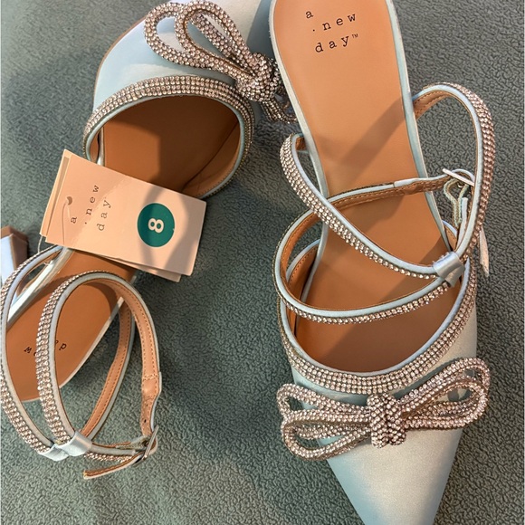 Size 8 a new day - satin blue bow diamond pointed heels - Picture 2 of 6